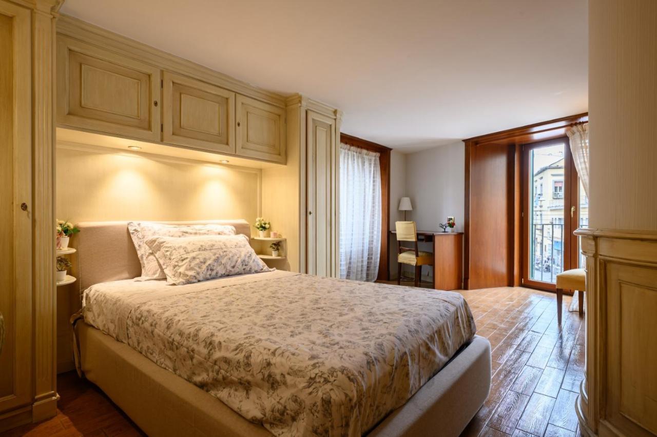 Toto E Peppino Family House Apartment Napoli Bagian luar foto