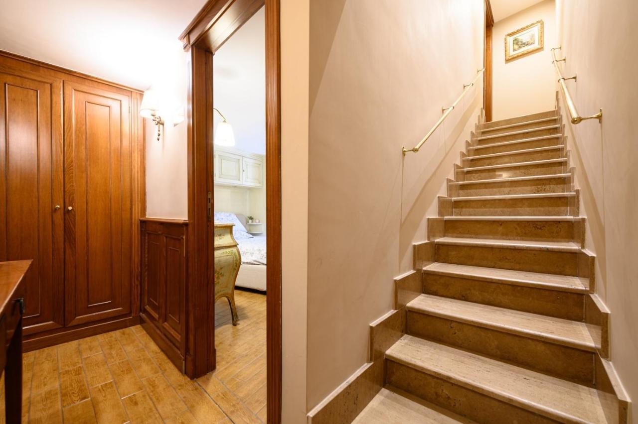 Toto E Peppino Family House Apartment Napoli Bagian luar foto