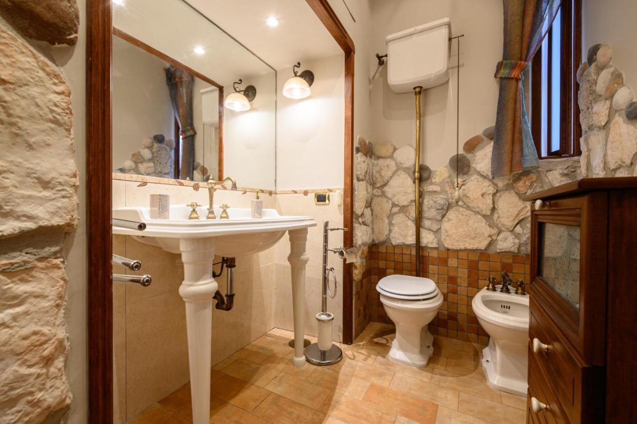 Toto E Peppino Family House Apartment Napoli Bagian luar foto