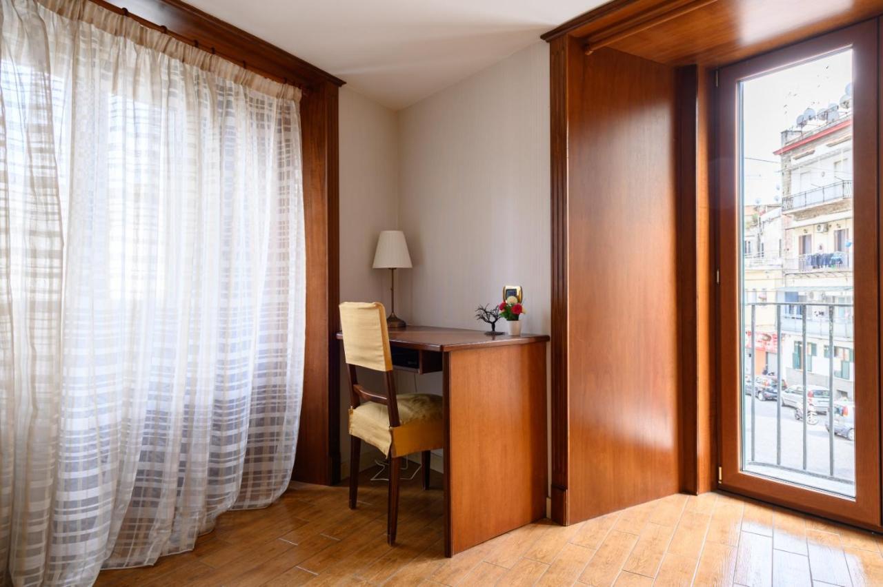Toto E Peppino Family House Apartment Napoli Bagian luar foto